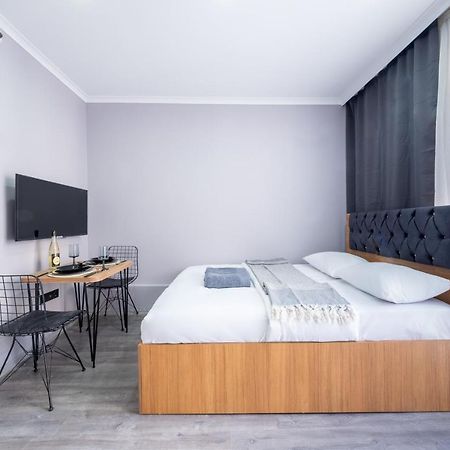 Kral Hotel Istanbul Bagian luar foto