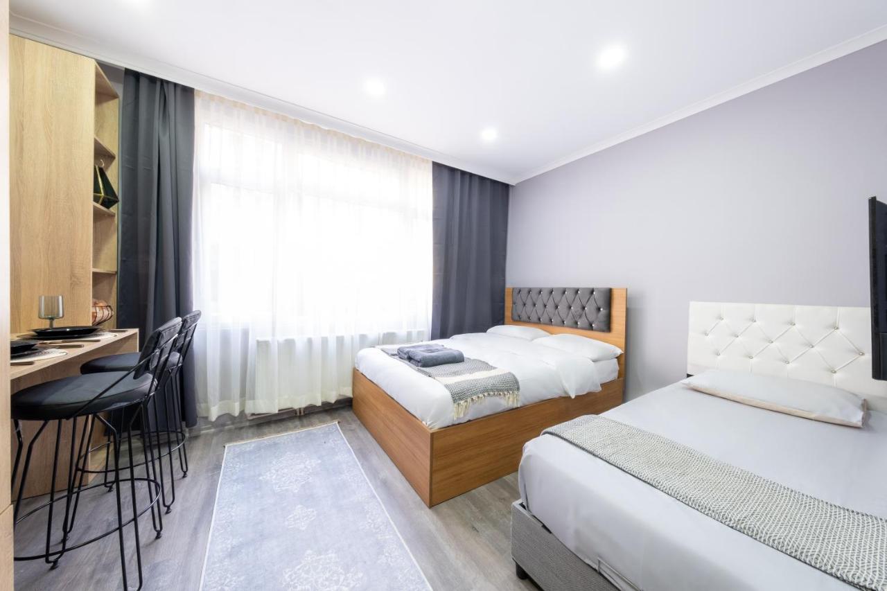 Kral Hotel Istanbul Bagian luar foto