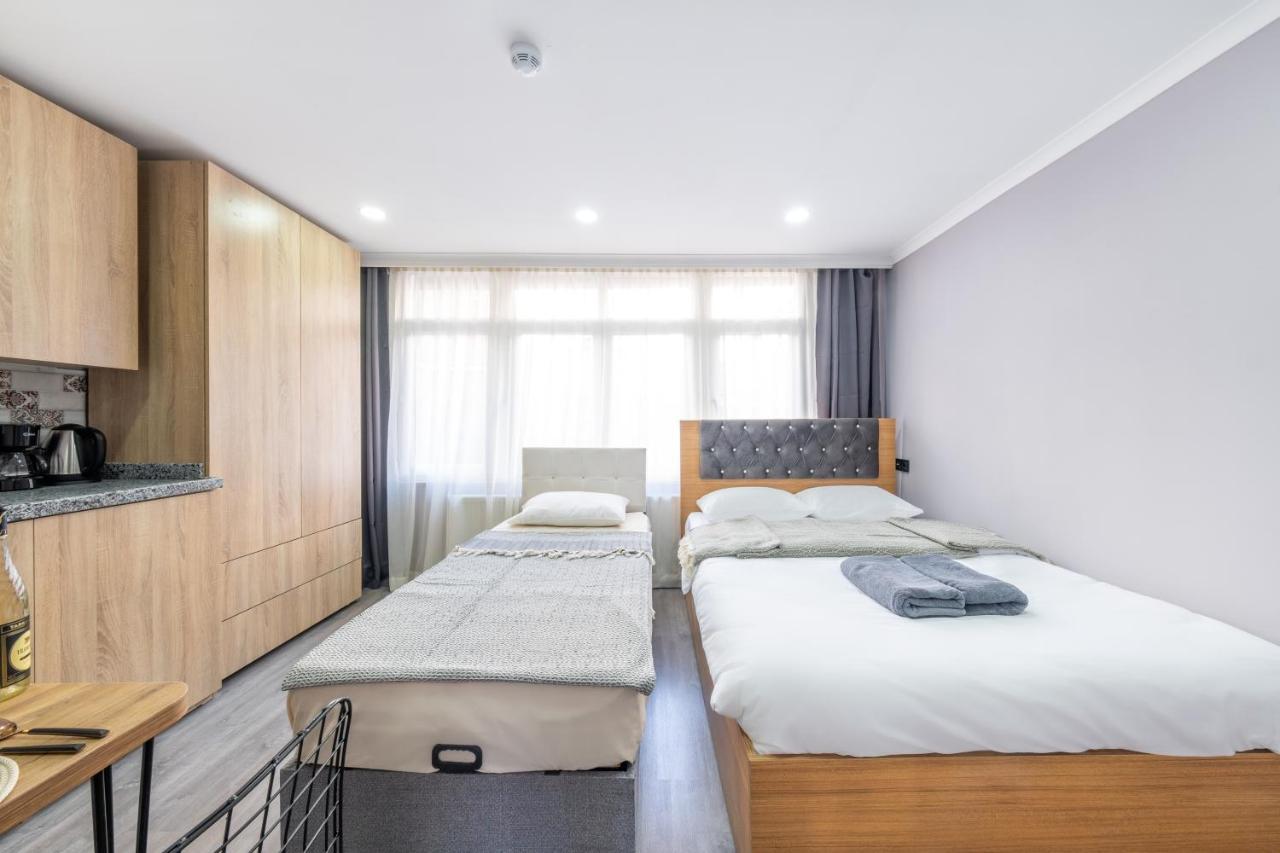 Kral Hotel Istanbul Bagian luar foto